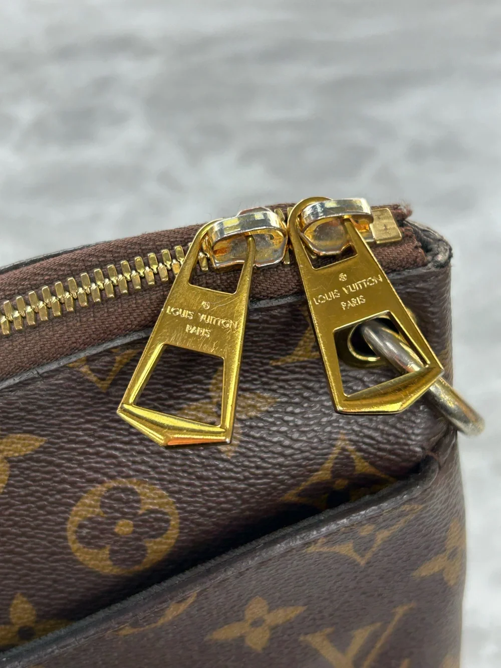 Authentic Louis Vuitton Monogram Canvas Odeon MM Crossbody Bag w/ Dust Bag